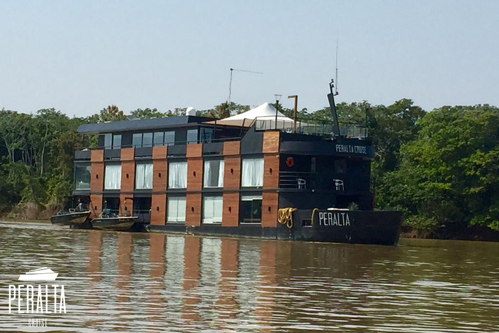 Barco Hotel Peralta - Image 7